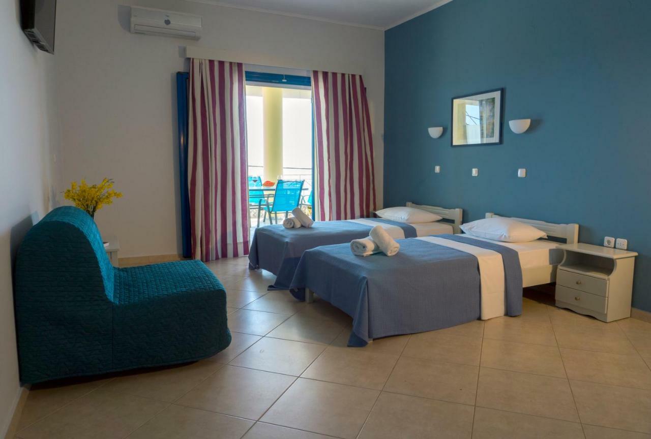 Hotel Loukas Vrachos Paralia Vrachou Eksteriør billede